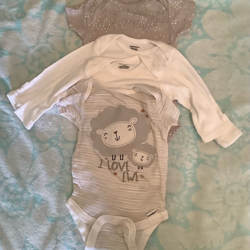 Gerber lot of 4 White and Gray Bodysuits with Cartoon Animal Design